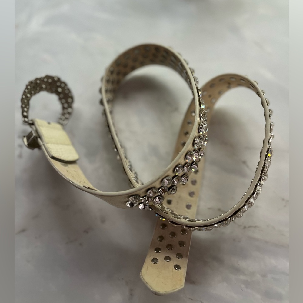 Cream Rhinestone Belt - Picture 3 of 9